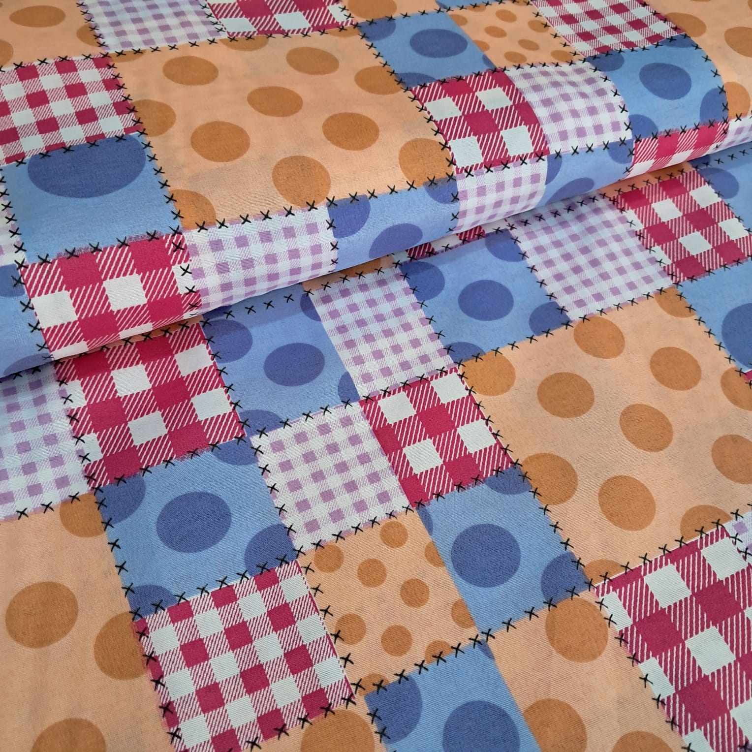 TECIDO 100% POLIÉSTER PATCHWORK LARANJA E AZUL - Cópia (1)