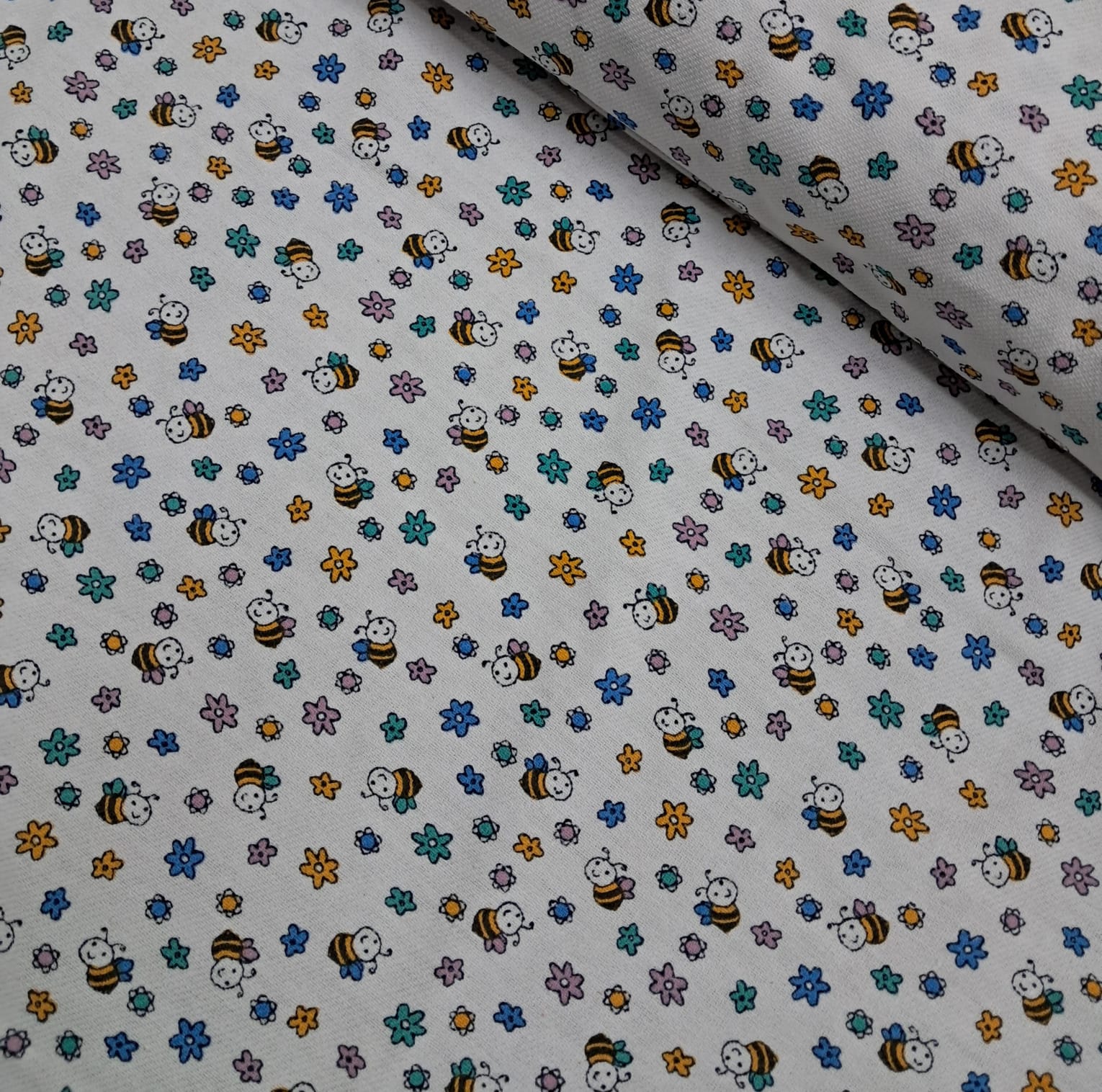 TECIDO FLANELA SÃO JOANENSE INFANTIL 100% ALGODÃO ABELHA 