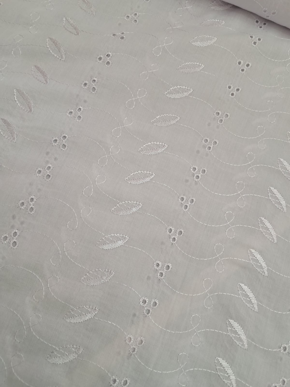 TECIDO LESE BRANCO 80% POLIÉSTER 20% ALGODÃO 