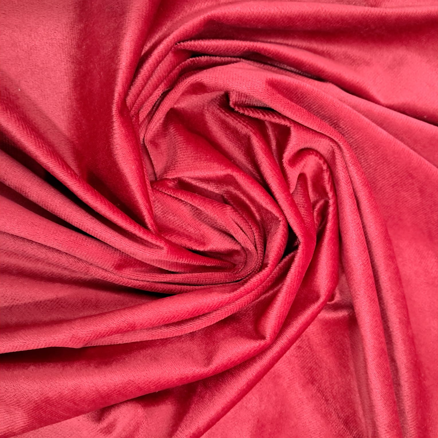 TECIDO SUEDE VELUDO 100% POLIÉSTER VERMELHO 