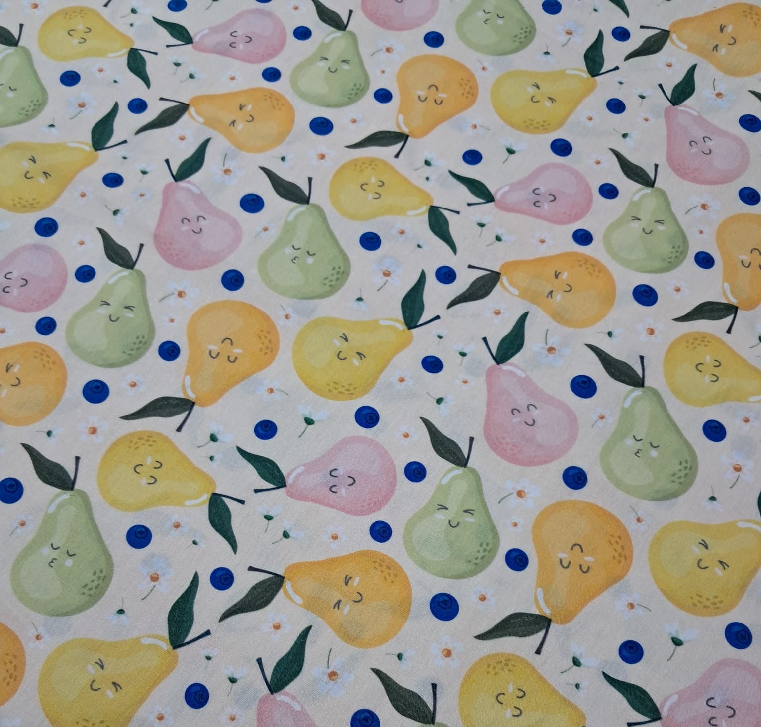 TECIDO TRICOLINE ESTAMPADO 100% ALGODÃO PERAS