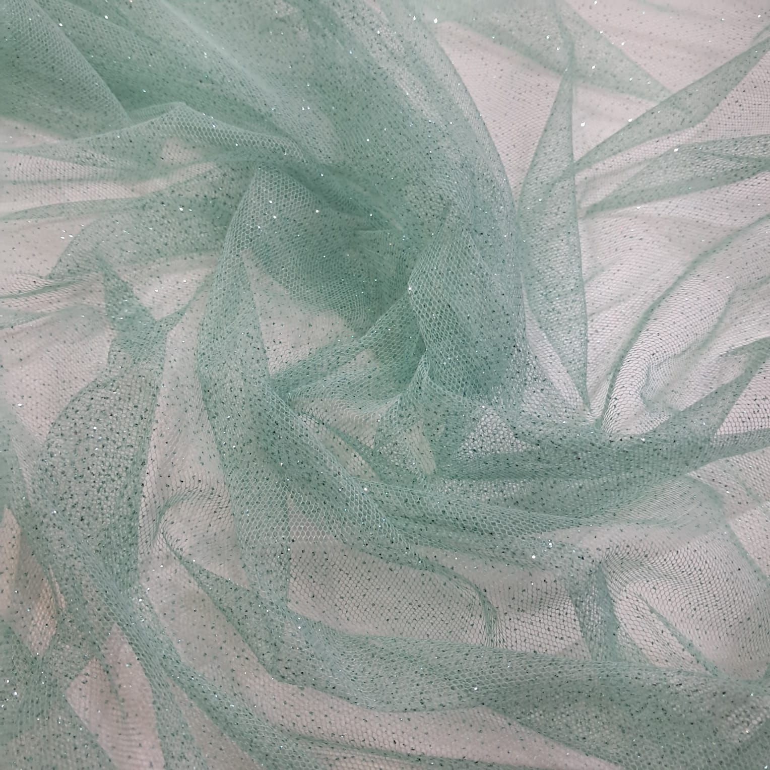 TULE COM GLITTER 100% POLIÉSTER VERDE MENTA